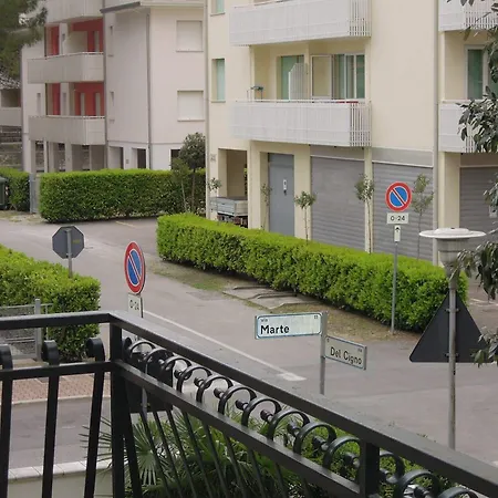 Cozy Flat With Private Garden Next To The Sea Bibione