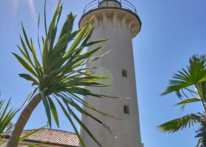 Cozy Flat With Private Garden Next To The Sea *